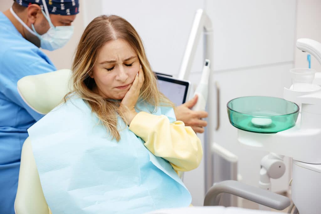How Quickly Dental Emergencies Should Be Treated to Avoid Complications